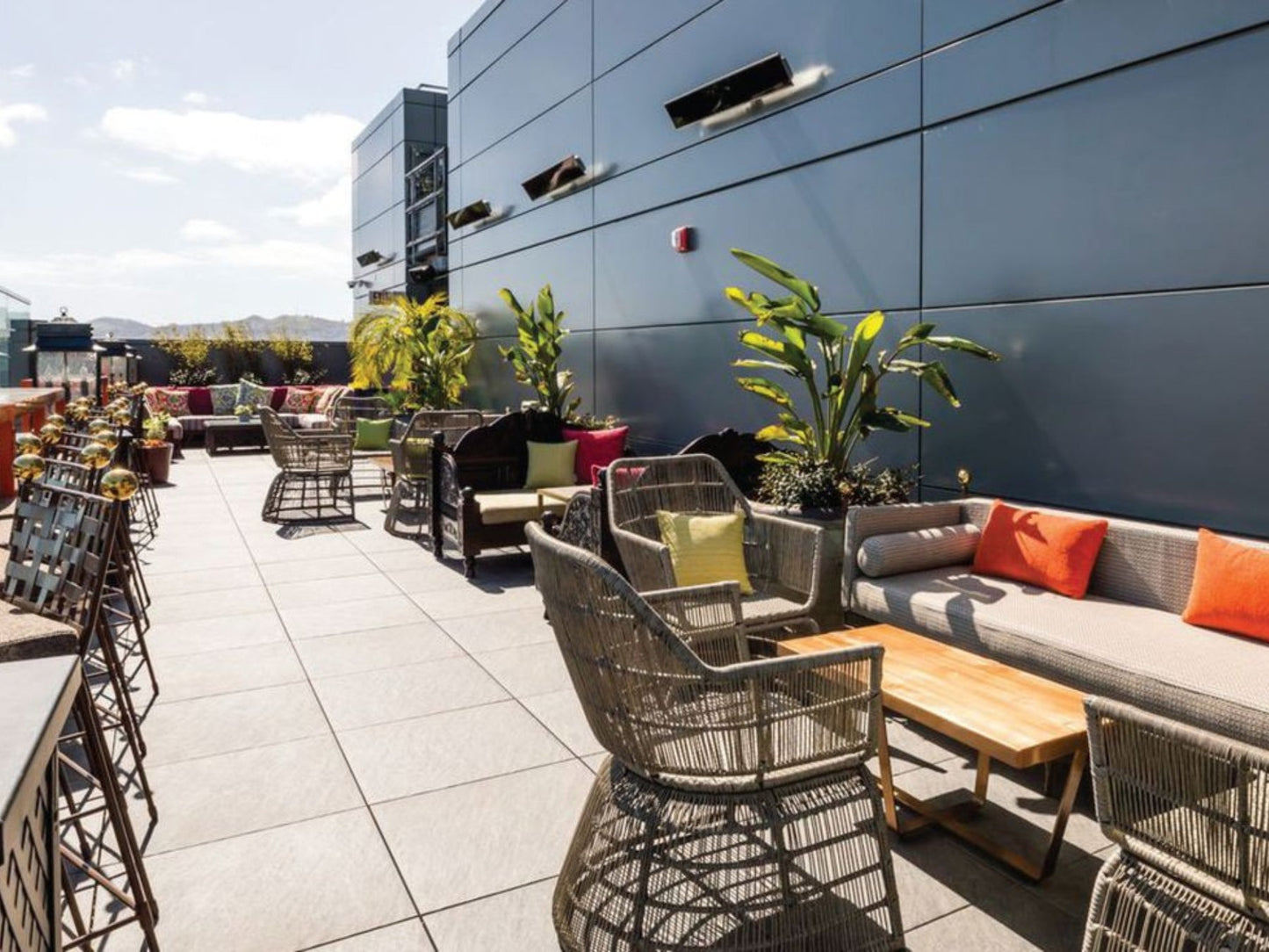 Bromic Heating Platinum Smart-Heat Black 50" 3400W Series 208v Electric Patio Heater