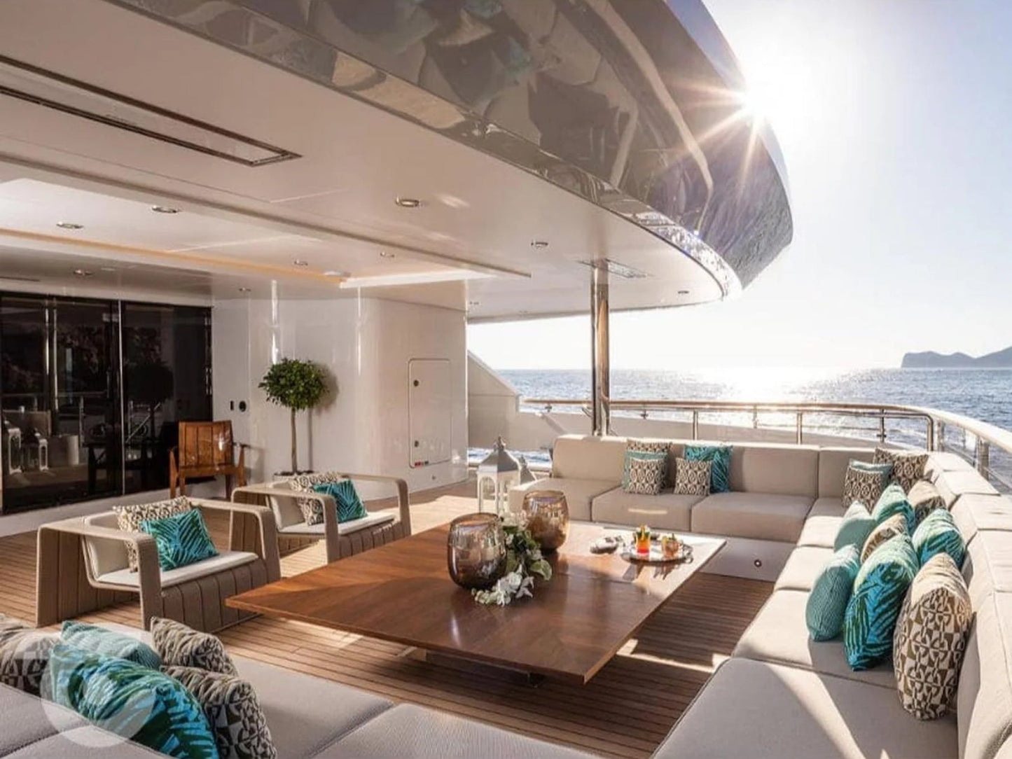 Bromic Heating Platinum Marine Smart-Heat 53" 4500W Series 220-240v White Electric Outdoor Patio Heater