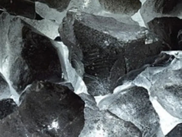 Majestic Ebony Crushed Glass Media for Pier and See-Through Multi-Sided Gas Fireplaces