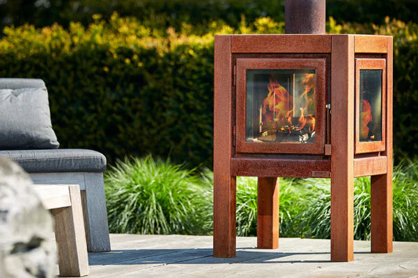 RB73 Quaruba L 3-Sided Glass Outdoor Wood Fireplace